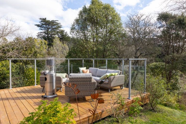 Photo of property in 6 Polson Hill Drive, Aokautere, Palmerston North, 4471