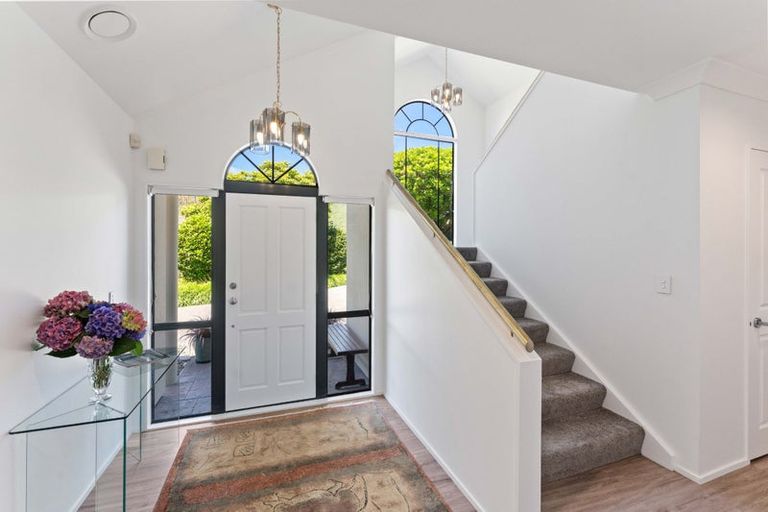 Photo of property in 30 Awanui Drive, Waikanae, 5036