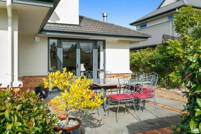 Photo of property in 1 Shaw Street, Leamington, Cambridge, 3432