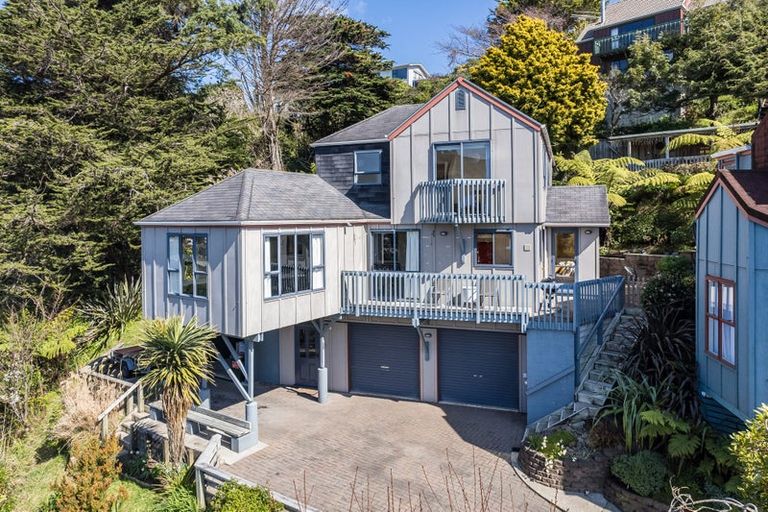Photo of property in 295 Main Road, Tawa, Wellington, 5028