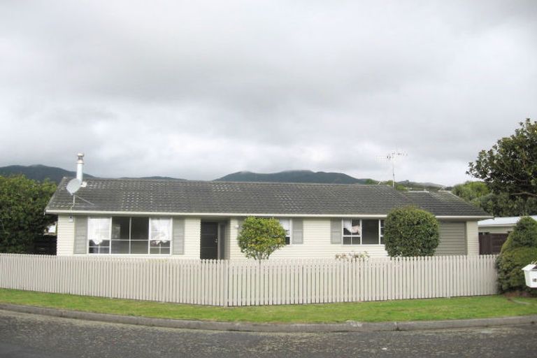 Photo of property in 34 Manawa Avenue, Raumati Beach, Paraparaumu, 5032
