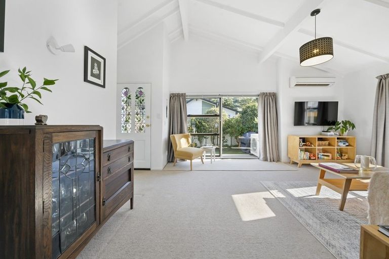 Photo of property in 42 Weka Street, Miramar, Wellington, 6022