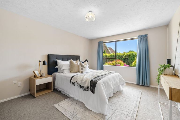 Photo of property in 2/127 Reynolds Avenue, Bishopdale, Christchurch, 8053