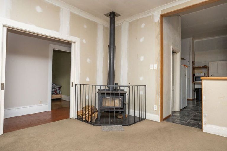 Photo of property in 30 Victoria Avenue, Dannevirke, 4930