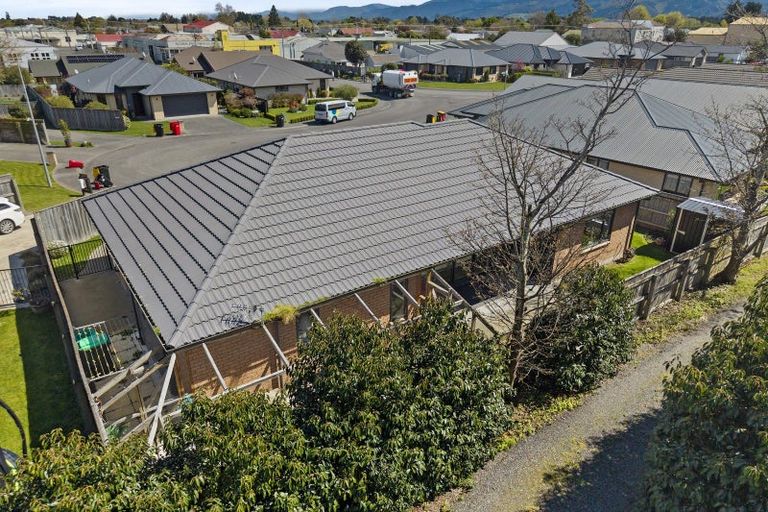 Photo of property in 5 Angus Place, Carterton, 5713