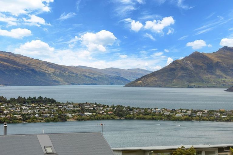 Photo of property in 79 Hensman Road, Queenstown, 9300