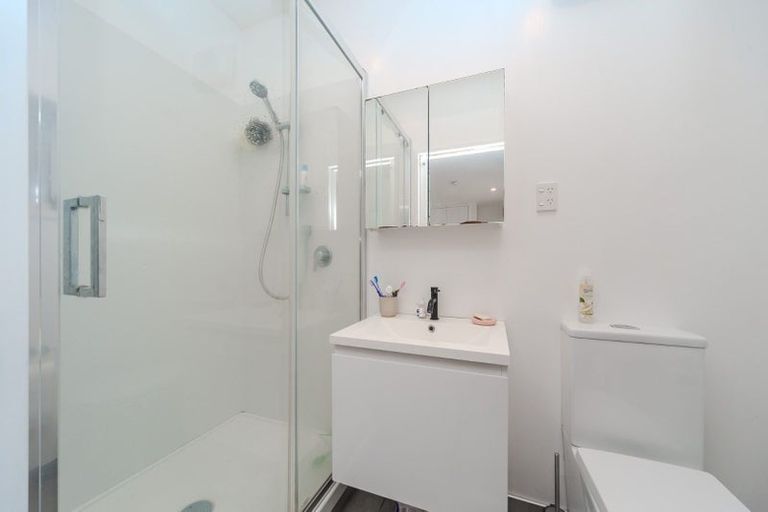 Photo of property in 89 Derwent Street, Island Bay, Wellington, 6023