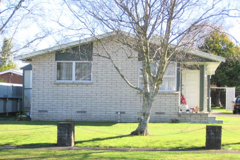 Photo of property in 2/4 Glasgow Street, St Andrews, Hamilton, 3200