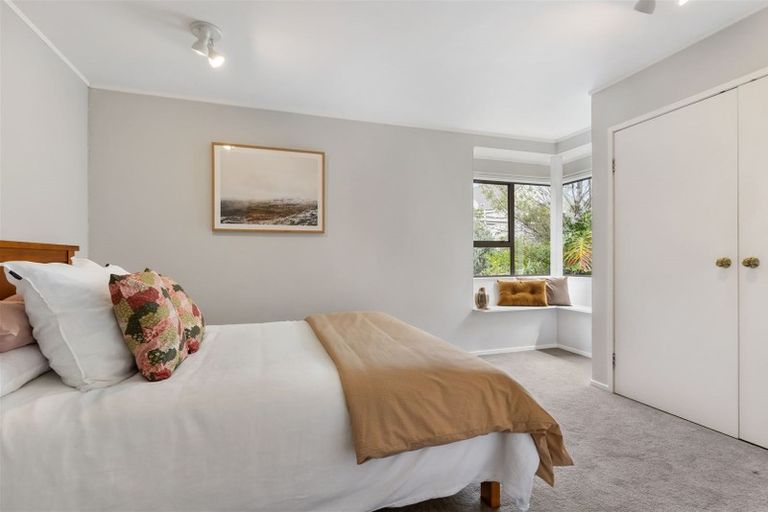 Photo of property in 2/111 Birkenhead Avenue, Birkenhead, Auckland, 0626