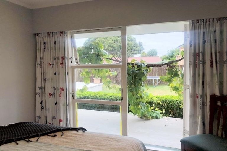 Photo of property in 15 Seamer Place, St Andrews, Hamilton, 3200