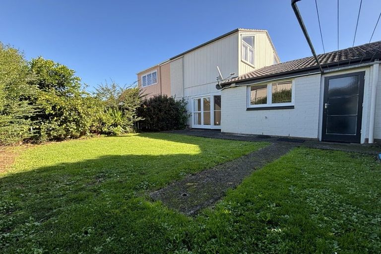 Photo of property in 3 Elm Street, Waiuku, 2123