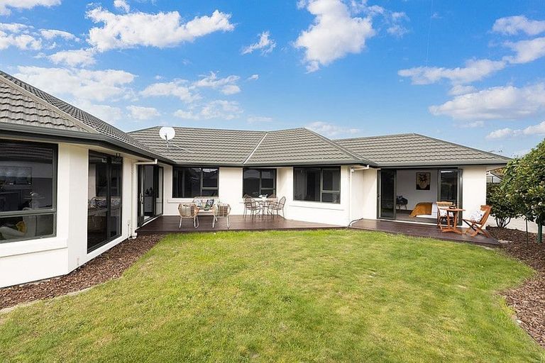 Photo of property in 8 Ti Rakau Drive, Woolston, Christchurch, 8023