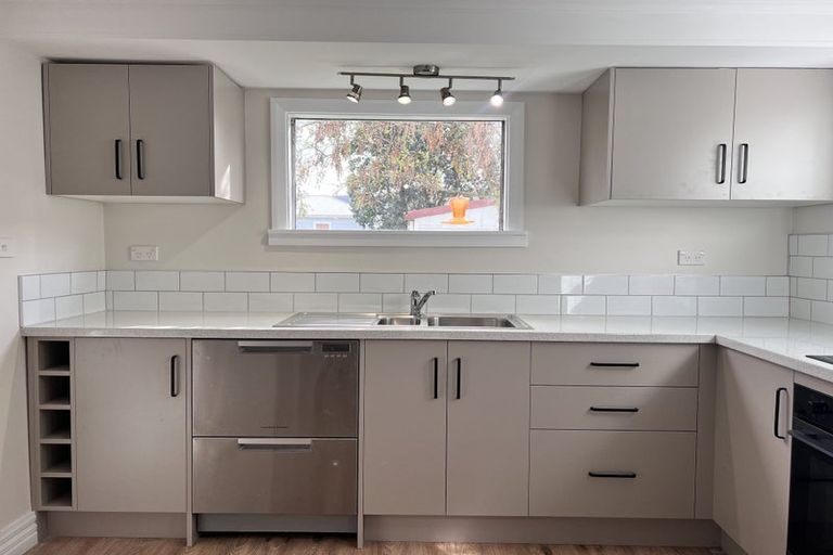 Photo of property in 51 Richmond Street, Petone, Lower Hutt, 5012