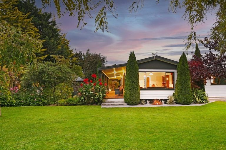 Photo of property in 96 Thompson Road, Twyford, Hastings, 4175