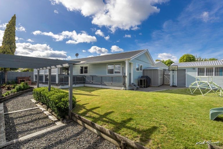 Photo of property in 19 Turon Crescent, Totara Park, Upper Hutt, 5018