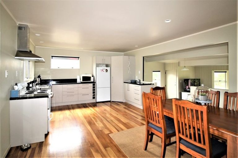 Photo of property in 4 Mako Avenue, Whiritoa, Whangamata, 3691