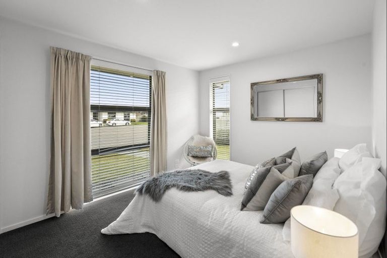 Photo of property in 10 Shale Court, Rolleston, 7614