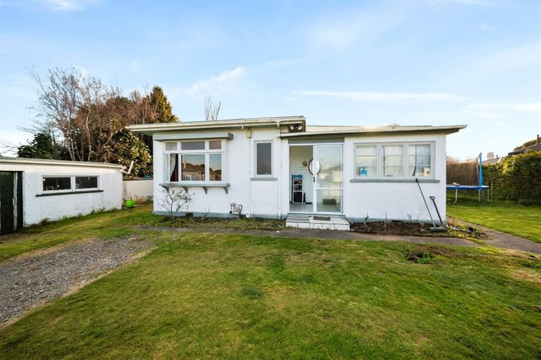 Photo of property in 7 Gladstone Street, Hawera, 4610