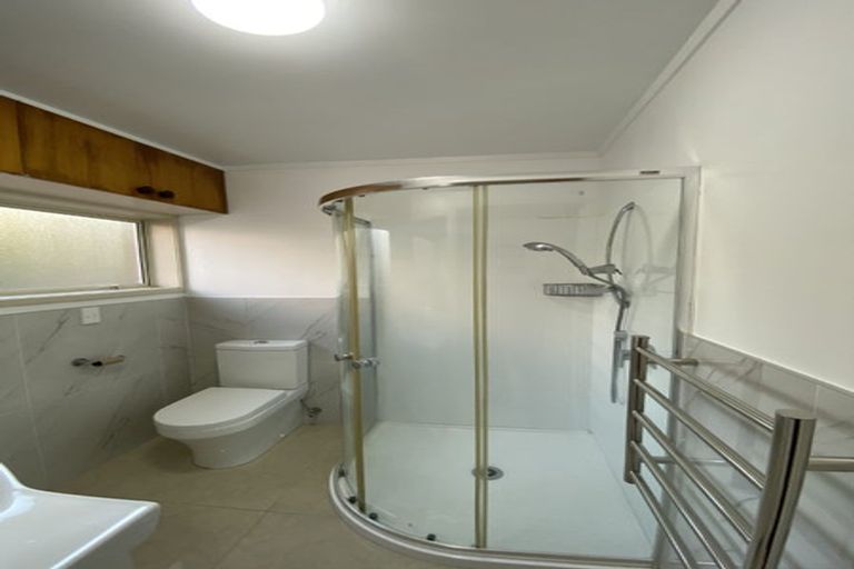 Photo of property in 8 Sanctuary Point, Sunnyhills, Auckland, 2010