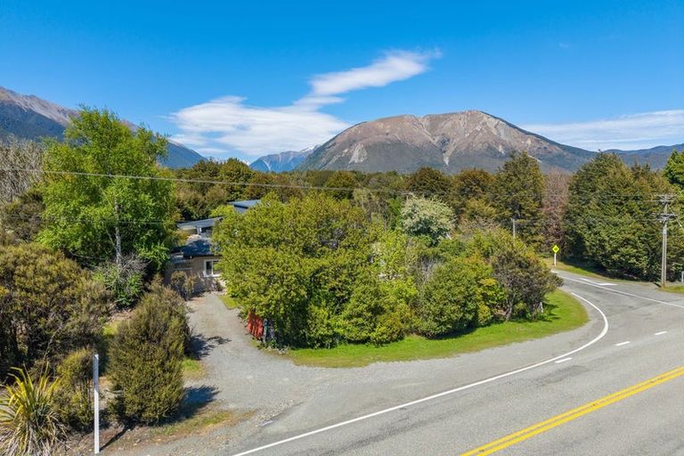 Photo of property in 7 Main Rd St Arnaud, St. Arnaud, Saint Arnaud, 7072