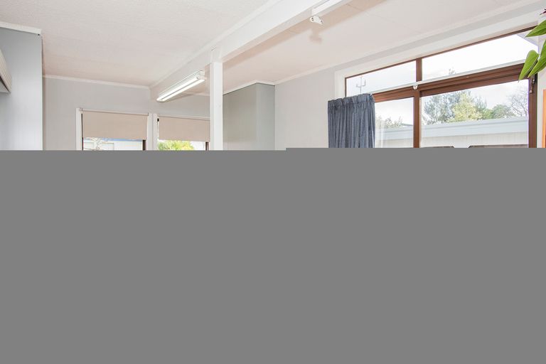 Photo of property in 16 Worsley Street, Tamarau, Gisborne, 4010