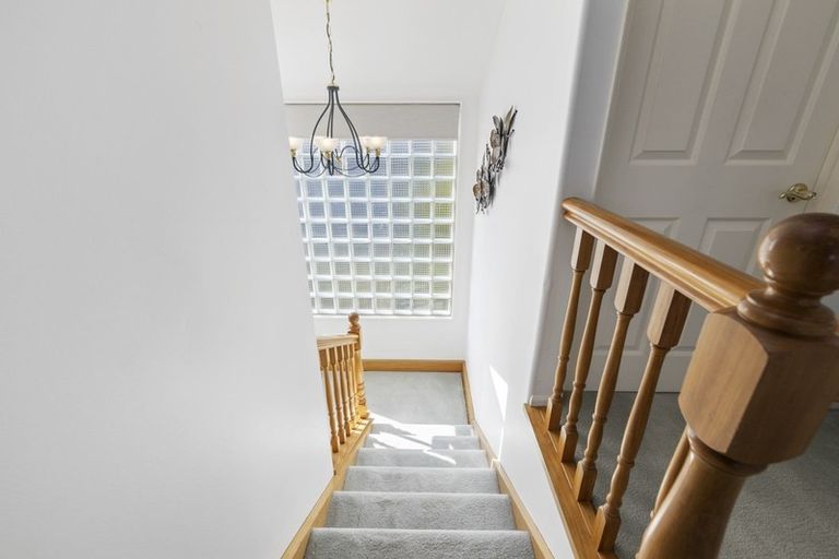 Photo of property in 15 Hammersmith Street, Richmond Heights, Taupo, 3330