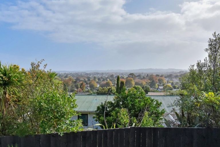 Photo of property in 32a Barberton Terrace, Red Hill, Papakura, 2110