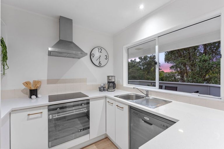 Photo of property in 22a Onepu Lane, Manly, Whangaparaoa, 0930