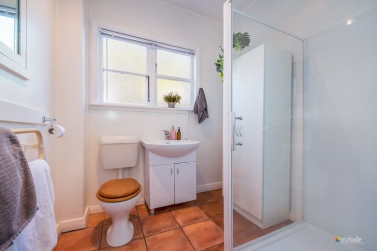 Photo of property in 65 Naenae Road, Naenae, Lower Hutt, 5011