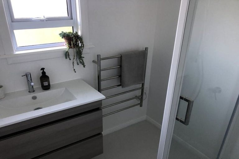 Photo of property in 8 Barrett Place, Carterton, 5713