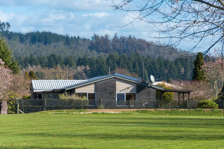 Photo of property in 9 Kirk Lane, Owhata, Rotorua, 3010