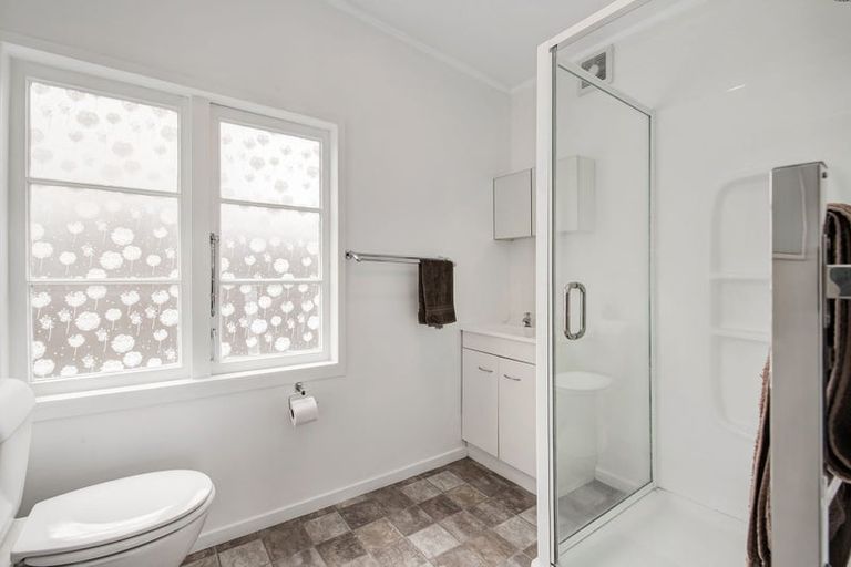 Photo of property in 2 Foster Crescent, Snells Beach, 0920