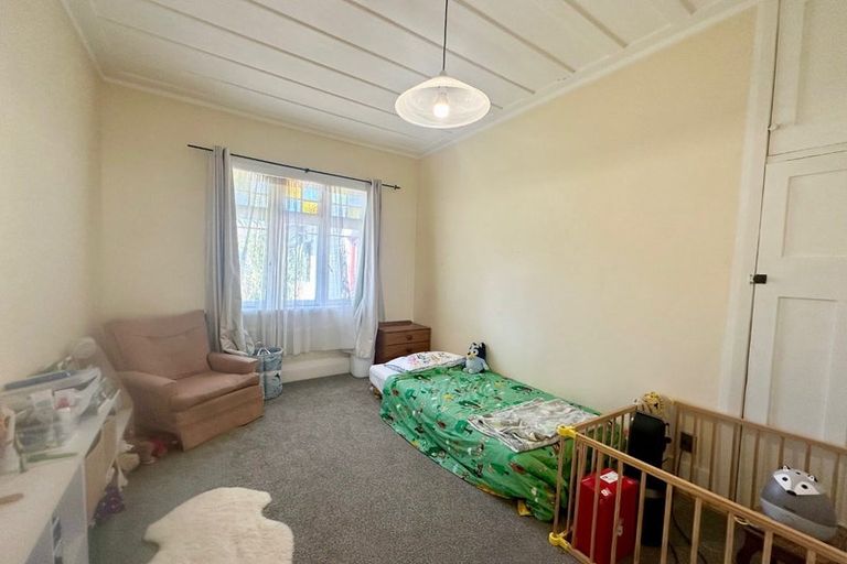 Photo of property in 82 Forest Lake Road, Forest Lake, Hamilton, 3200