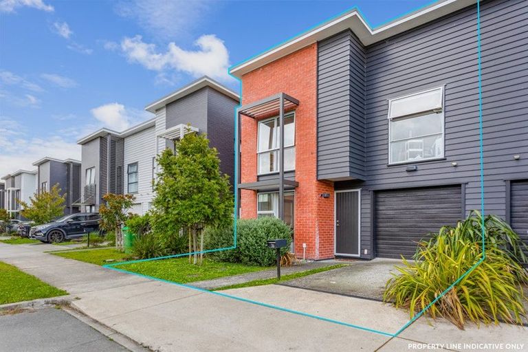 Photo of property in 36 Vincent Mcgrath Crescent, Swanson, Auckland, 0614