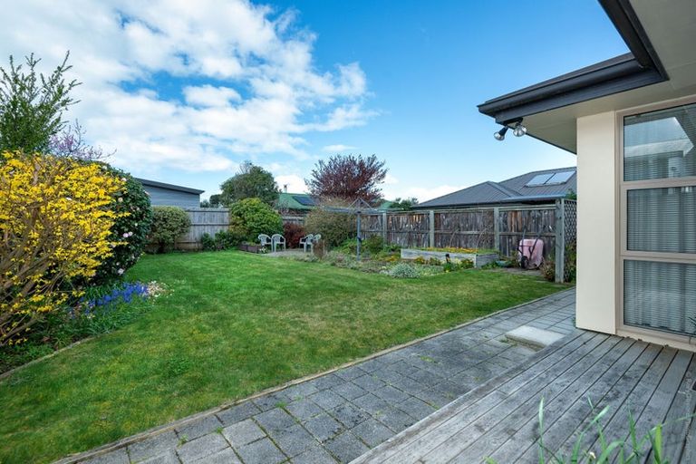 Photo of property in 51 Palmers Road, New Brighton, Christchurch, 8083