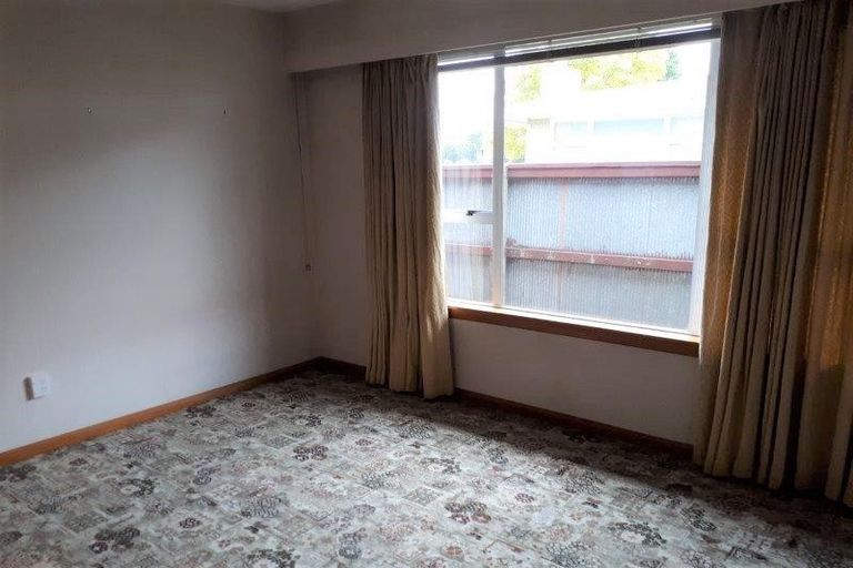 Photo of property in 19 Maidstone Road, Ilam, Christchurch, 8041