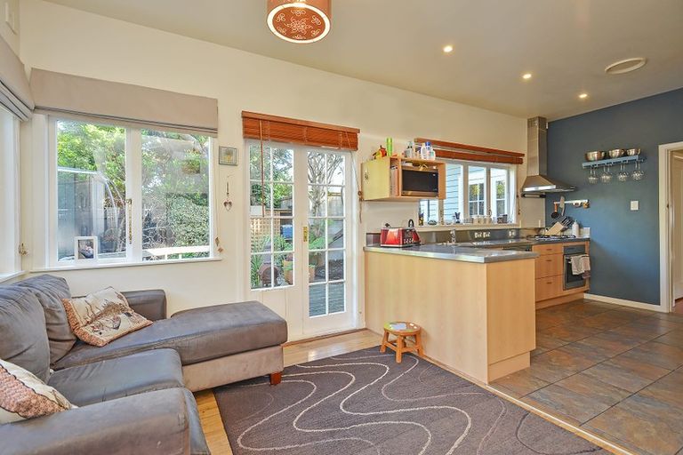 Photo of property in 3 Ngaio Street, Eastbourne, Lower Hutt, 5013