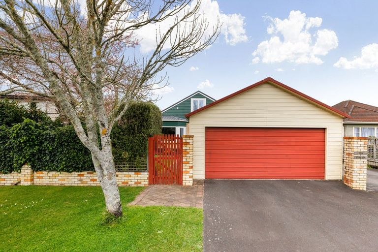 Photo of property in 18 Bretton Terrace, Hillcrest, Hamilton, 3216