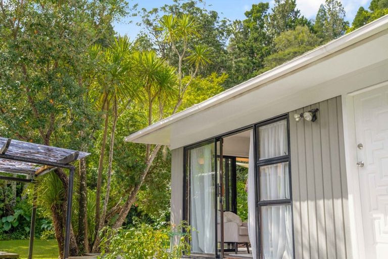 Photo of property in 15 Boylan Road, Titirangi, Auckland, 0604