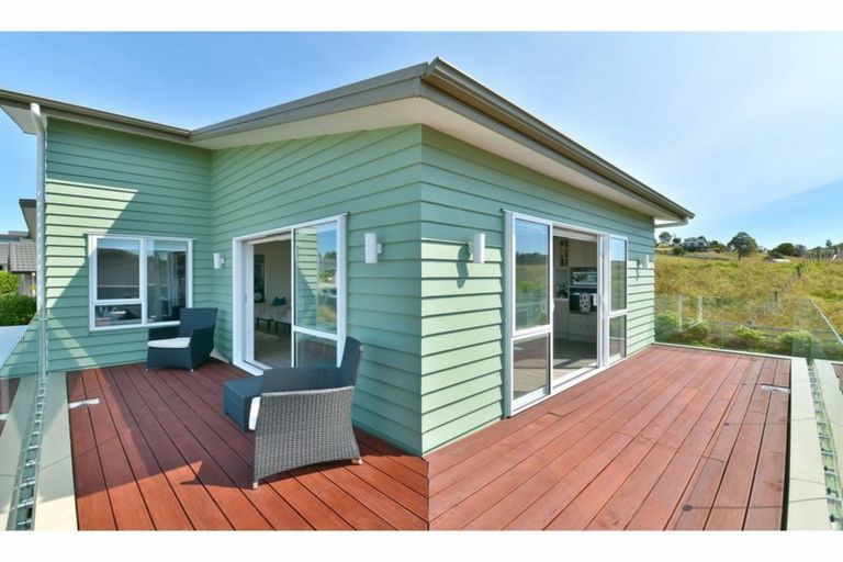 Photo of property in 12 Seaview Crescent, Hatfields Beach, Orewa, 0931
