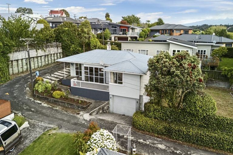 Photo of property in 2 Penny Lane, Lower Vogeltown, New Plymouth, 4310