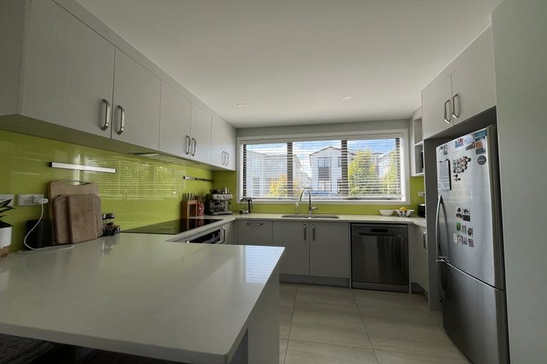 Photo of property in 40 Greenfinch Road, Hobsonville, Auckland, 0616