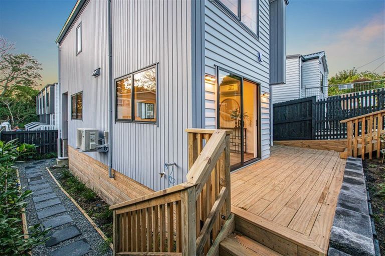 Photo of property in 50a Sherwood Avenue, Te Atatu South, Auckland, 0610