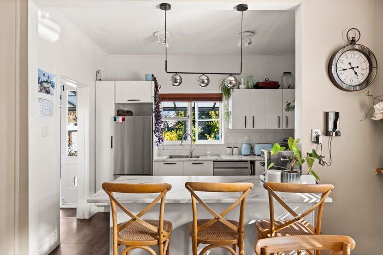 Photo of property in 12 Ellison Street, Napier South, Napier, 4110