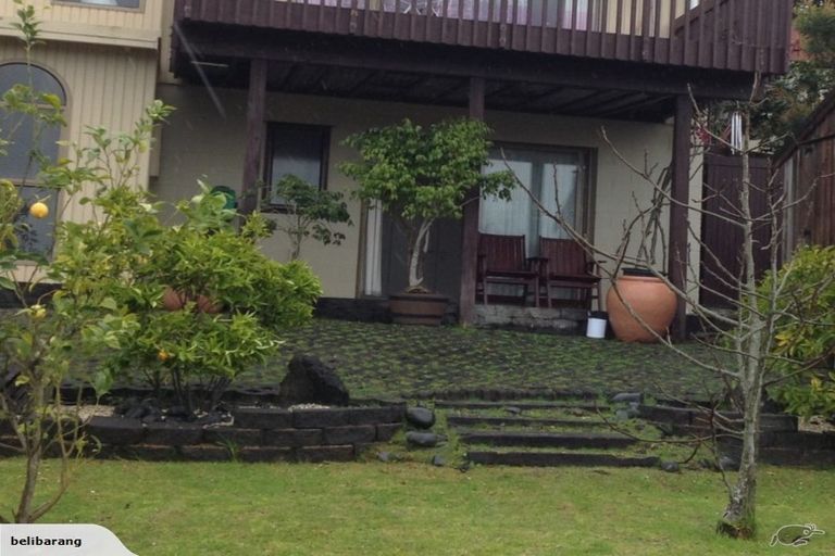 Photo of property in 13 Robin Lane, Browns Bay, Auckland, 0630