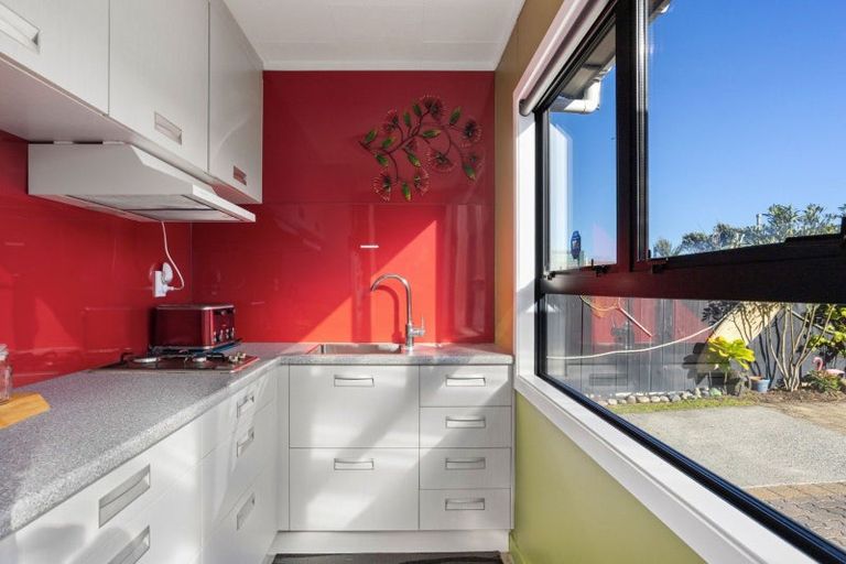 Photo of property in 159 Pukehina Parade, Pukehina, Te Puke, 3189