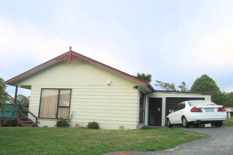 Photo of property in 73 Montgomery Avenue, Karori, Wellington, 6012