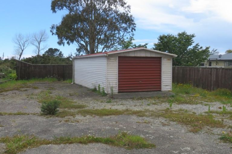 Photo of property in 133 Brougham Street, Westport, 7825