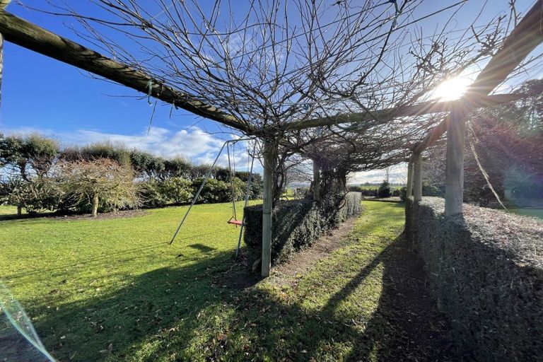 Photo of property in 449 Fraser Road, Lochiel, Winton, 9781