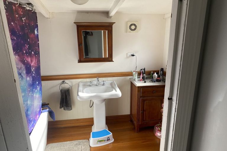 Photo of property in 12 Riwai Street, Templeton, Christchurch, 8042